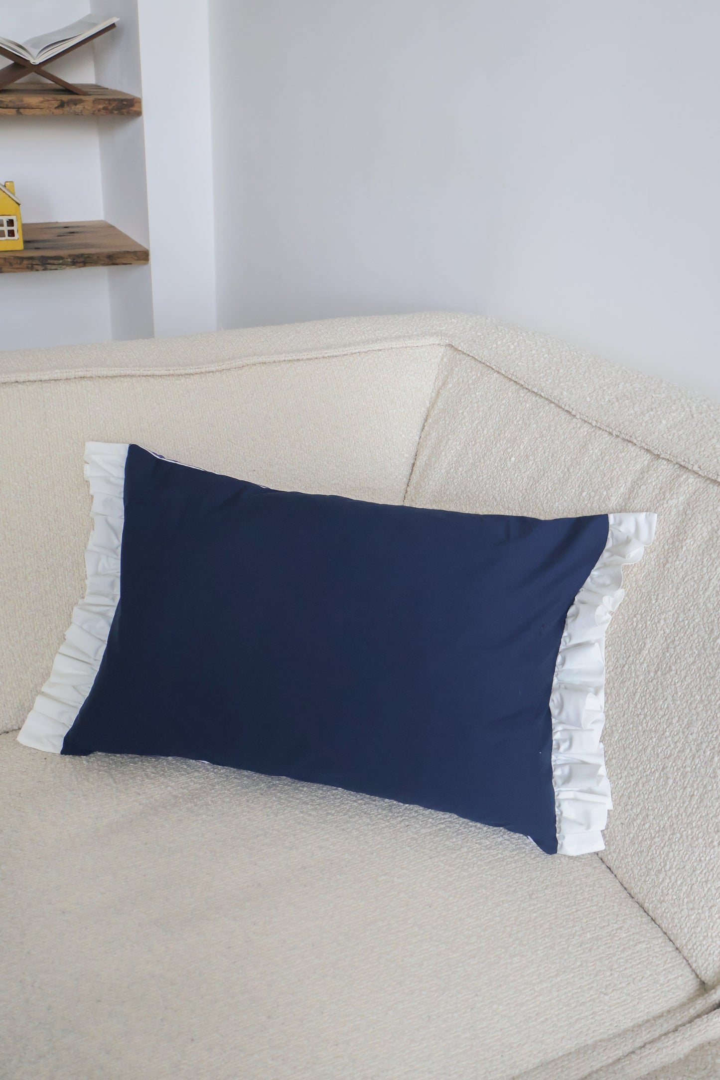 Pippa's pillow - Maris
