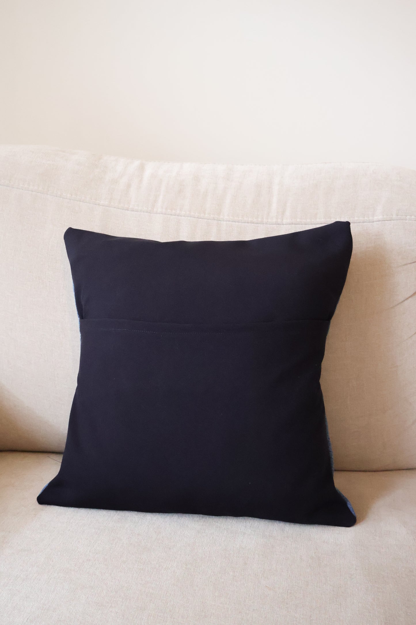 Pippa's pillow - Rio