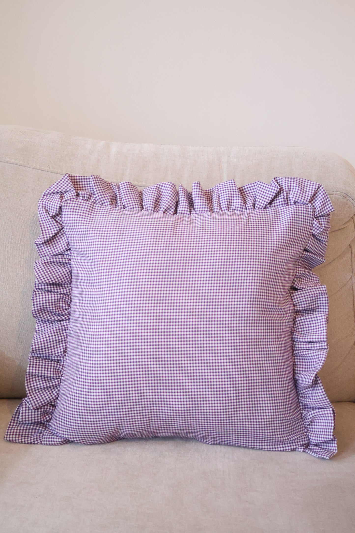 Pippa's pillow - Violet