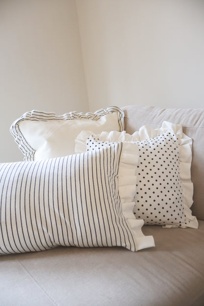 Pippa's pillow - Stripes