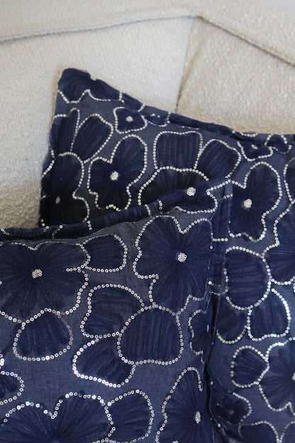 Pippa's pillow - Indigo
