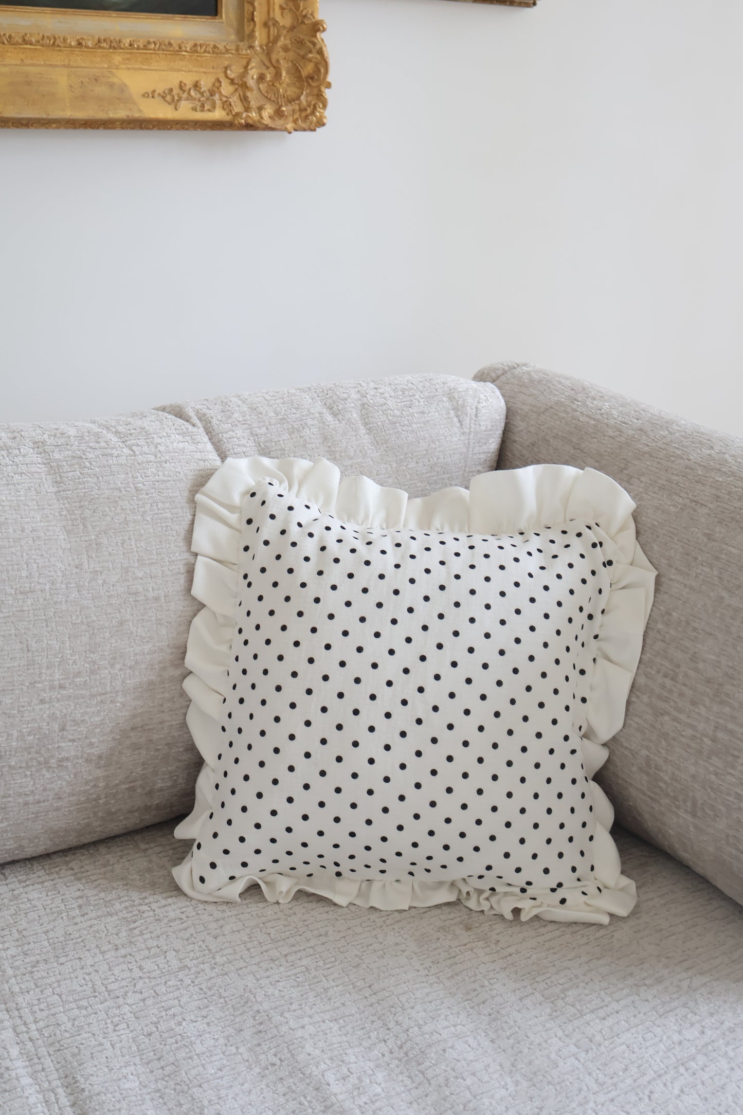 Pippa's pillow - Polkadot