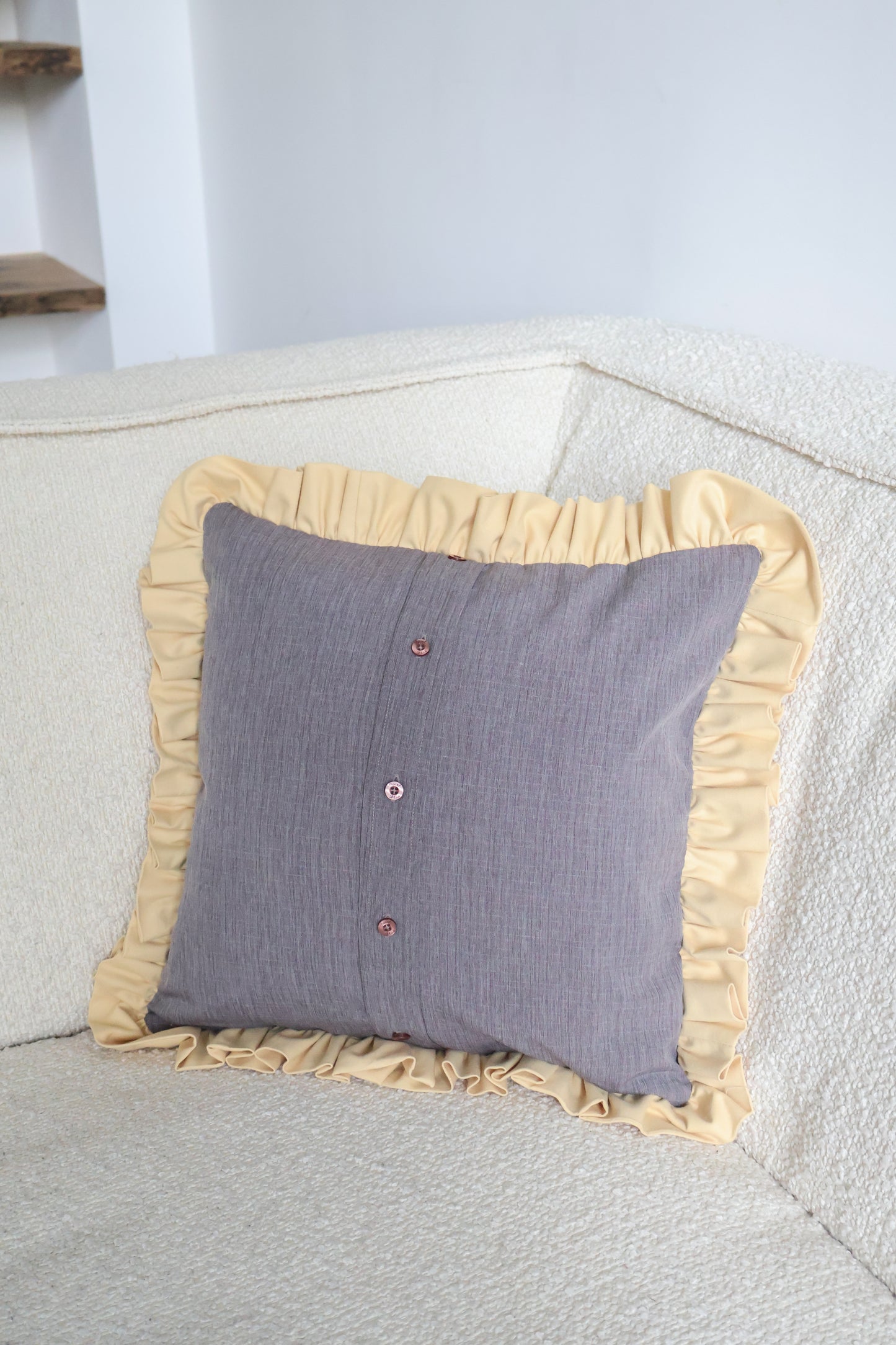 Pippa's pillow - Mist
