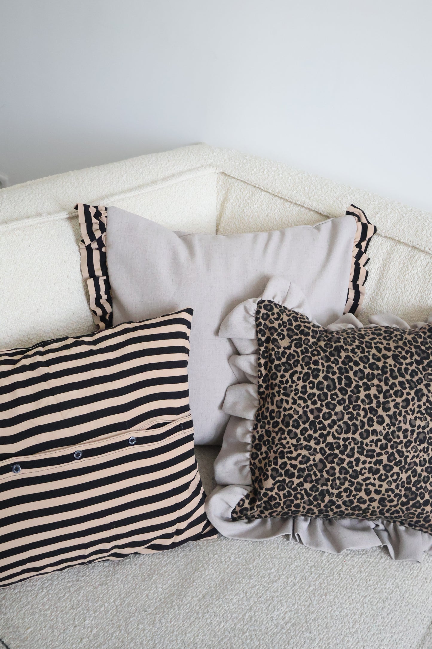 Pippa's pillow - Panthera