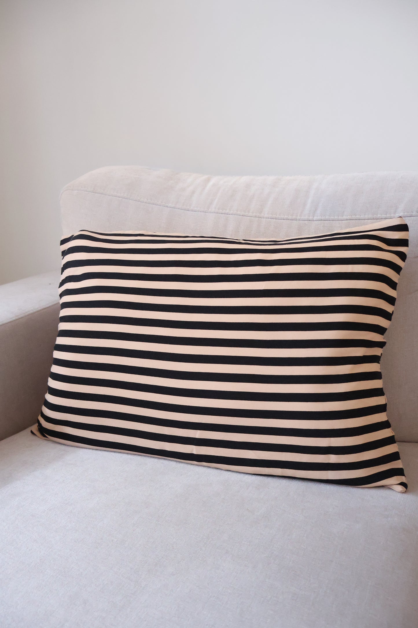 Pippa's pillow - Lino