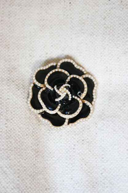 Broche bloem zwart