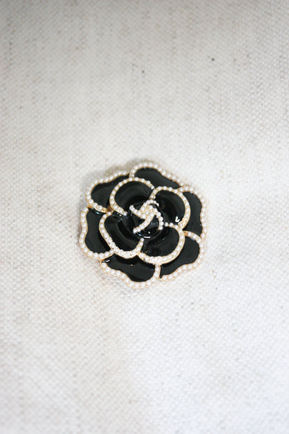 Broche bloem zwart